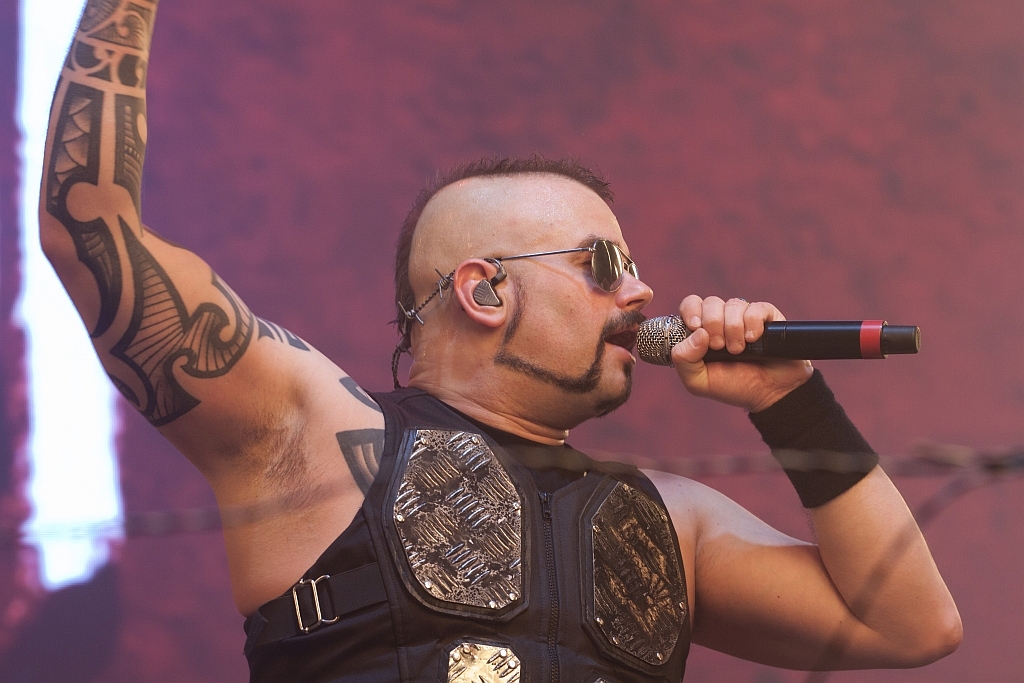 musicwebcz's tweet photo. For metalheads🤟: #Sabaton #Apocalyptica #Amaranthe #JoakimBroden

➡️https://t.co/sTvRjG9LG2⬅️ https://t.co/h5lBEDMidC