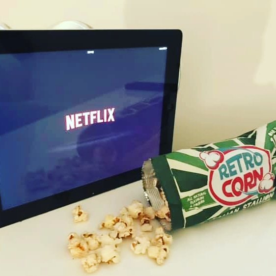 Retrocorn_'s tweet photo. When it's cold outside and all you want to do is Netflix and chill! Grab a bag of your favourite popcorn and a way you go ๐ฟโค
.
.
.
.
.
.
#popcorn #retrocorn #crushedsweets #vegan #glutenfree #natural #lessthan100calories #snacks #filmnights #savoury #coop #ocado https://t.co/4pxMRxoHKN