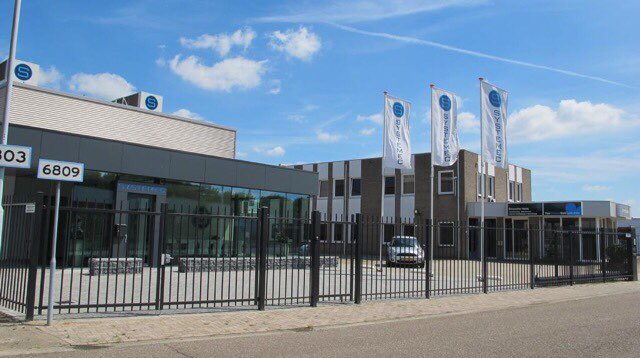 sderkx's tweet photo. Nice, not only FLAP Datacenter locations are growing. Consider also another city. New trend in 2020! @DutchDatacenter @KickStartEur @systemec @DatacenterVenlo #yourdatewithdata #KSE20 https://t.co/iDmZX146Kp