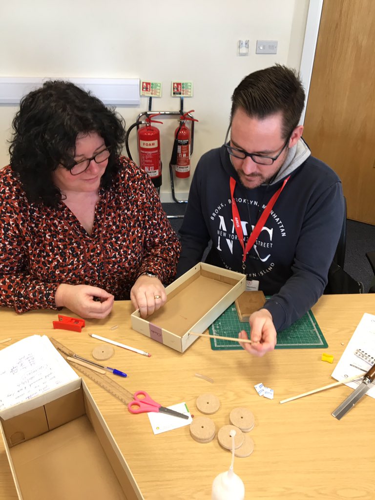laura_primary's tweet photo. 🛠 Apprentice Level - KS1 ✔️
🛠 Measurements; shoe boxes; wooden wheels and dowel ✔️
🛠 Engaged teachers ✔️
@ORECatapult @CFTyneWearNland @primaryengineer #Apprentice #CPD #STEM #Engineersinthemaking 📏🛠🚘 https://t.co/L5Pl2ZUmUs