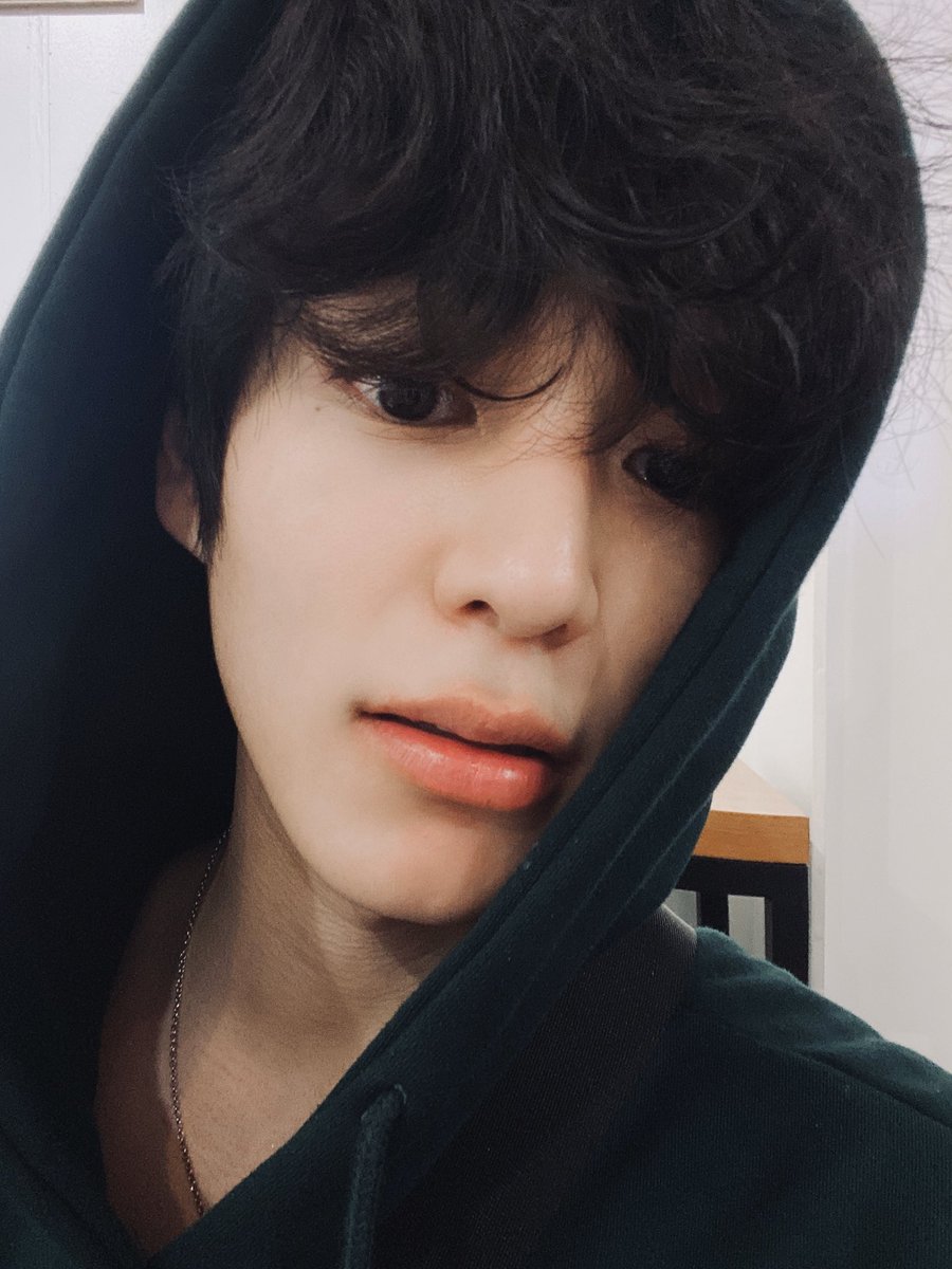 NewWorld_VICTON's tweet photo. [#찬]
우리 내일 저녁 7시30분에 만나요..🖤-@ https://t.co/eWfawr8WfT