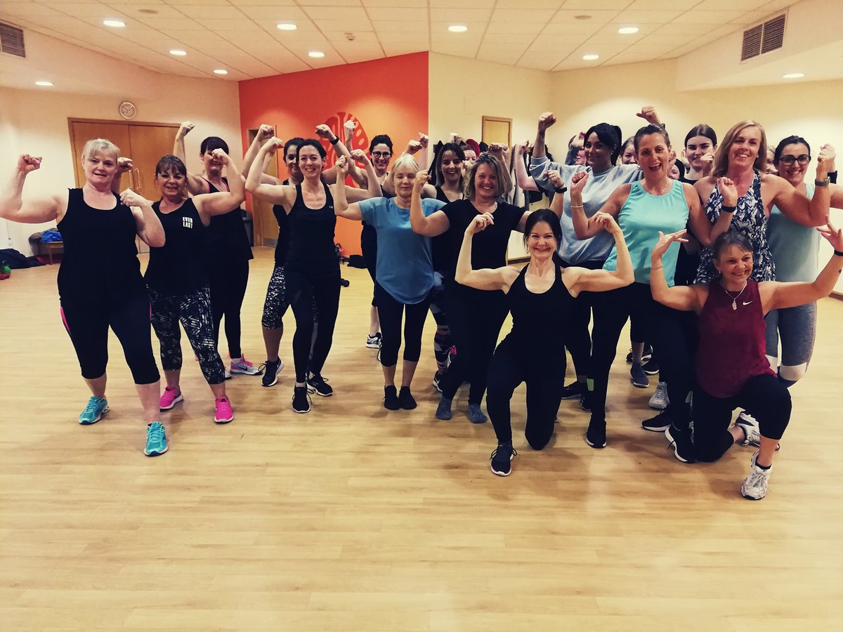 Aztec_Club's tweet photo. Don't forget next week's Circuit and HIIT classes are cancelled as Andy is on annual leave.
Click here to view a range of our classes you can attend instead: https://t.co/uKq1Qqr9ZP
#AztecStudioFit #AztecGymGains #Torquay #Torbay #Workout #Fitness #Circuits #HIIT https://t.co/r1OqbDhliR