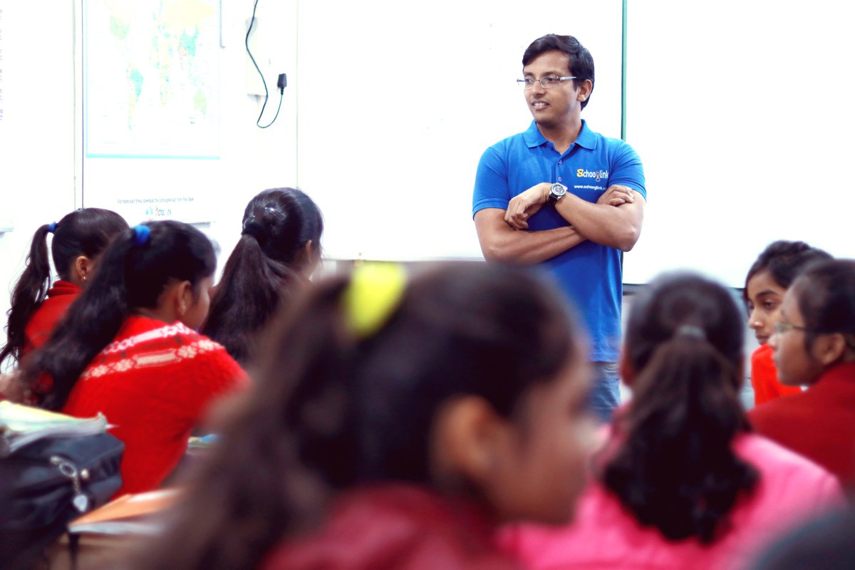 schooglink's tweet photo. Happy #Schooglers in a candid session with the founder Himanshu Agarwal discussing their journey and what makes them come to #grassrootcentres every day, without fail.
#liveclasses #elearning #digitallearning #edtech #completelearning #indianeducation #betterlearning https://t.co/ZTXNOE3pd8