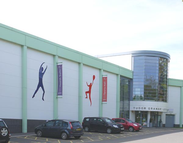 InclusiveEvery1's tweet photo. Come join us this morning!
Sports Coach: Ryan👦🏼
Activities: Soft Archery🏹 
Time: 11am - 12pm⌚️
Venue: Tudor Grange Leisure Centre, B91 1NB🏢
#InclusiveSports #TuesdayMotivation https://t.co/MU8s6maNiQ