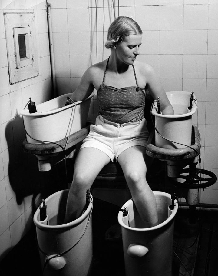 CaptainofSuave's tweet image. A young woman holds her arms and legs in four water bathes with electric current, to improve blood circulation, circa 1938.

No you&apos;re alright love... I&apos;ll stick to swingin&apos; my arms...

#medicaltreatment #bettercirculation #1938