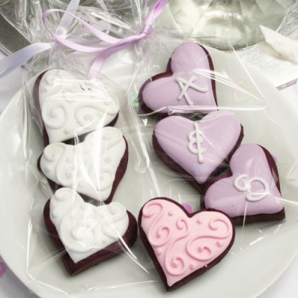 CustomCookieCo's tweet photo. Decorated or Initialled Mini Hearts, the perfect Wedding Favours.
.
.
.
.
.
#customcookieco #customcookie #cookie #cookies #biscuits #custombiscuits #weddingfavours #wedding #decorated #happytimes #weddinggift https://t.co/6GyP1VJ45a