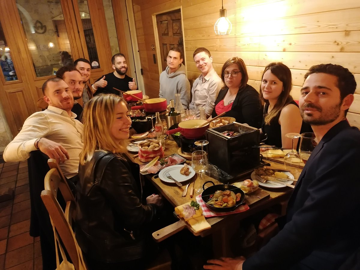 Extia_conseil's tweet photo. 🧀🥓 Jeudi dernier, la Savoie s'est invitée à Bordeaux où nos #Extiens se sont retrouvés autour de traditionnelles raclettes et fondues pour débuter de la meilleure des manières cette année 2020 !

📸 Toutes les photos ici : https://t.co/1nxmPP8oBV

#GreatPlaceToWork https://t.co/HQMae5gF0y