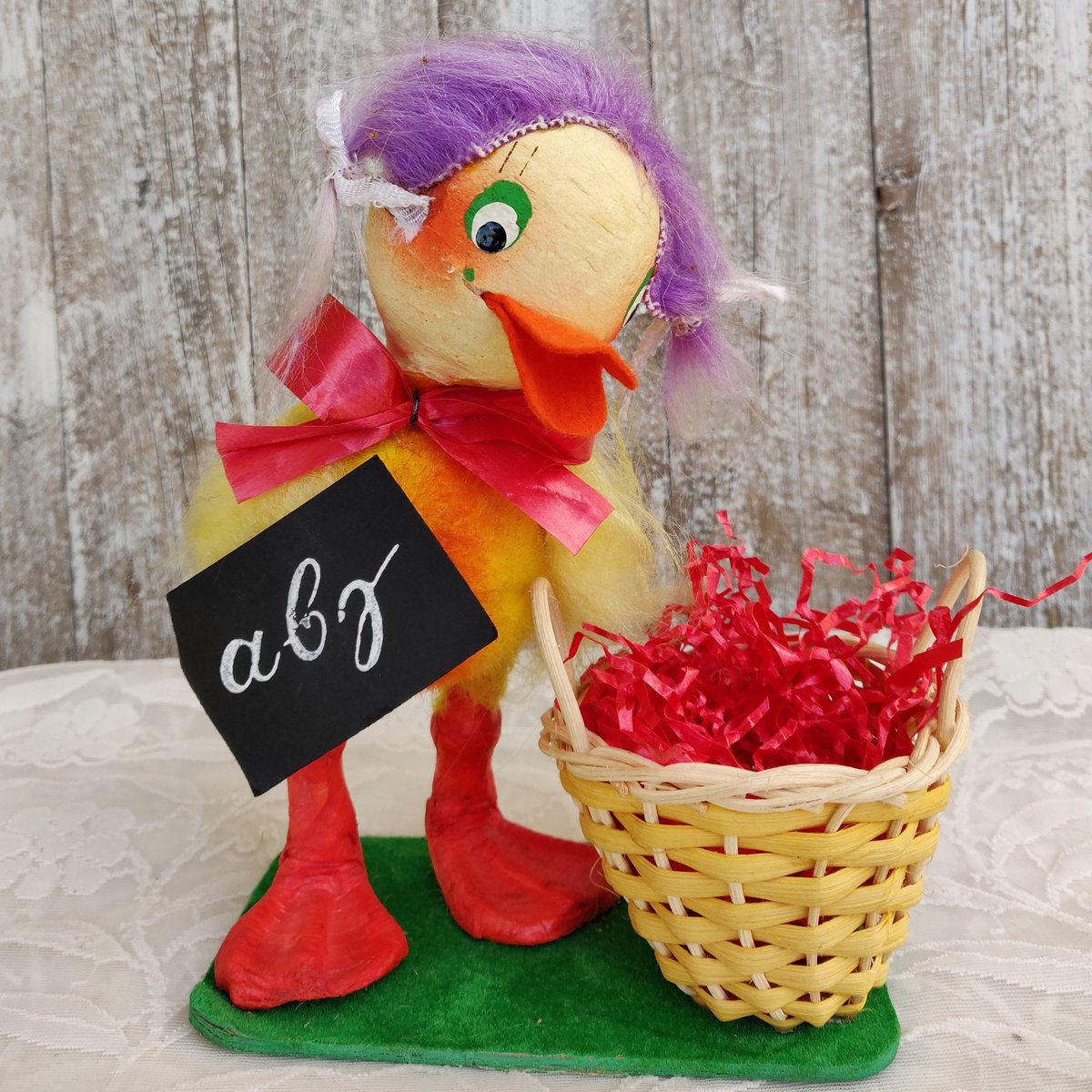 vintageshopcrtn's tweet photo. #easter #easterdecor #easterdecorations #springdecor  #tablecenterpiece #eastergifts #eastercenterpiece #papermache #collectible #vintageeaster #vintagedecor #easterduck #etsy #etsyshop #etsyseller #etsyfinds #etsymntt #retro #midecentury #kitsch https://t.co/IWeCgAokNY https://t.co/fjZIJ3CdJ3