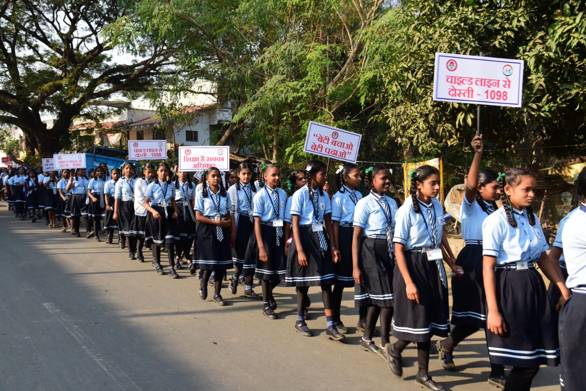 ChildScheme's tweet photo. 26 Rallies in 26 villages were organized in Daman &amp; Diu District on occasion of National Girl Child Day. @Minhas1Rakesh @CharmieParekh https://t.co/pWiHkWlvpK