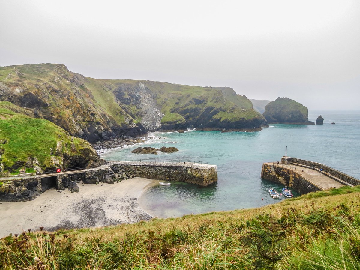 Mullion Cove winter #50beachesaroundthelizardandswcornwall @lizardpeninsula  @mullioncove