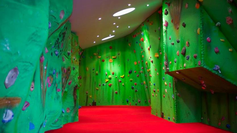 We're looking forward to welcoming you all back in March!
Here's some ideas of activities you can do with the kids next season > dayoutwiththekids.co.uk/things-to-do/n…