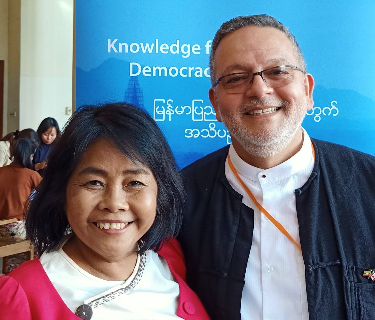 ERodDev's tweet photo. 45 Organizations, 520+ people: @IDRC_CRDI @CanadaDev #K4DM #KnowledgeMarketplace comes to a close w/ new contacts, #social #research ideas &amp; reports, bringing together a growing community. In #Myanmar, eager to learn &amp; exchange for better public policies. https://t.co/tBtdIfc8d8