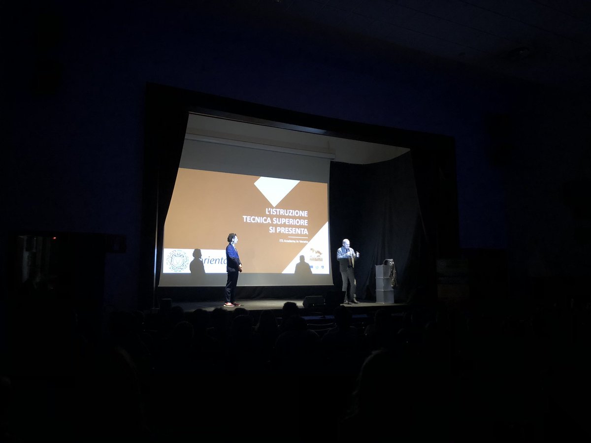 ITSMeccatronico's tweet photo. Gli #ITS oggi al centro dell’evento Destinazione Futuro all’ITIS Rossi con le reti di orientamento Bassanorienta, C.H.I.E.D.O., Orientainsieme, Orientarsì. Per gli studenti prossimi al diploma teatro educativo e workshop
#Itsmyfuture #orientati #ITSMeccatronicoVeneto https://t.co/RUHM3YgArJ
