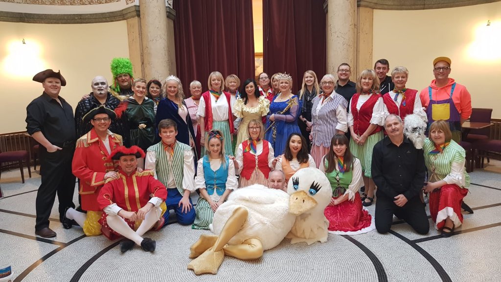 phillipnorton's tweet photo. Back to the day job after a post-#bbcpanto day off.
Thankyou to everyone who came to one of our six shows, and to all those who bought raffle tickets from the team, @mikewhitesport and I as we ran round with our buckets for @BBCCiN. An amazing £2,682 was raised from that alone!! https://t.co/q2MEOUwxDB
