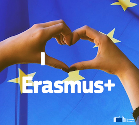 ComisionEuropea's tweet photo. #ErasmusPlus en 2018:
💙2 800 millones de euros
💙23 500 proyectos
💙850 000 estudiantes, aprendices, profesores, trabajadores

Y en las últimas tres décadas.. ¡más de 1⃣0⃣ millones de personas han disfrutado de la experiencia @EUErasmusPlus! 

Más datos: https://t.co/z6RqACZhrY https://t.co/93LmfYm3bh
