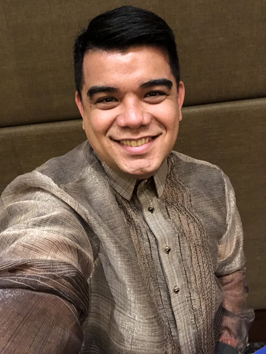brandonbriones's tweet photo. all set for another hosting stint. #lezdothis https://t.co/DEkN7roCu8