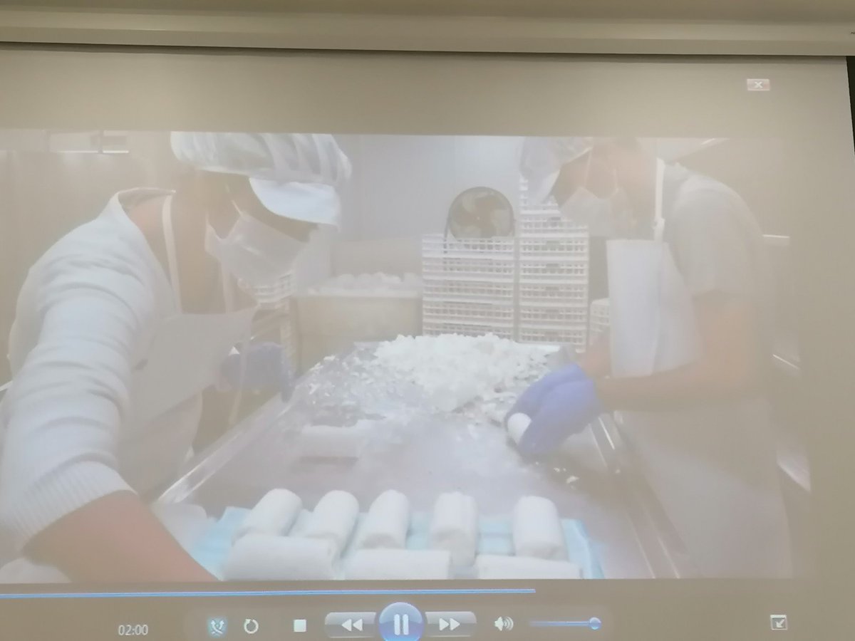 ArrabalAID's tweet photo. El #PlanFermenta de @quesosdemalaga y #DeColores para la inserción laboral de personas con diversidad funcional cierra las experiencias locales de #InnovarconPropósito #LaNoriaSocialHub @lanoria_mlg #Pizarra. "Es el trabajo quien tiene que adaptarse a las personas, no al revés". https://t.co/5Ygw7Zx8jv