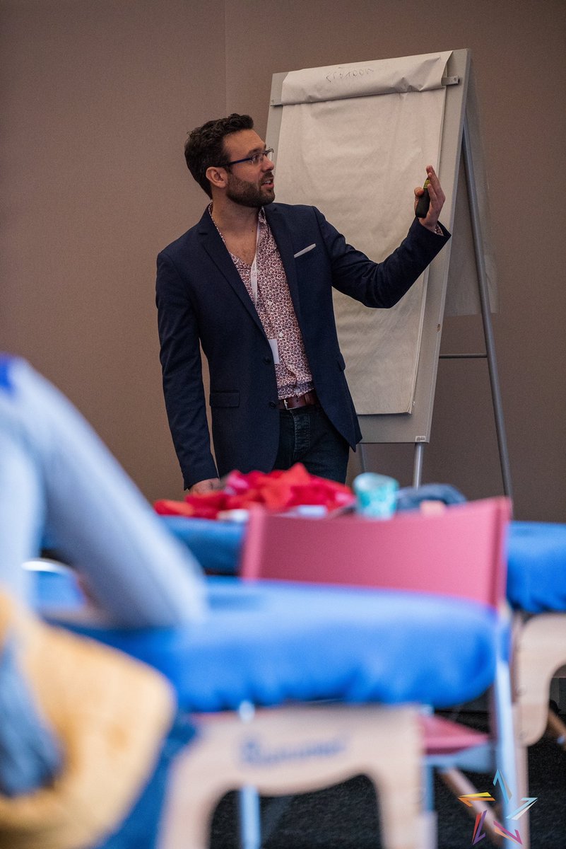 biscaphysio's tweet image. Encore merci aux organisateurs des #REP2020 pour l'invitation et l'organisation sans faille. Très heureux d'avoir pu évoquer le "Golf elbow" 👌@PSP_formations