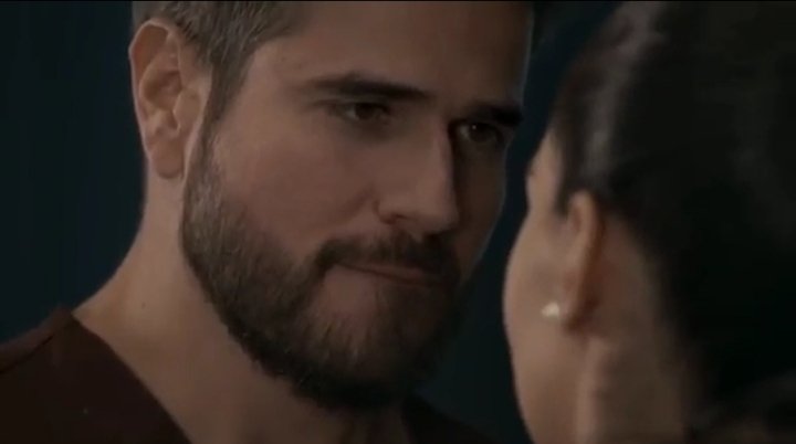 DaniArenasCol's tweet photo. #CollagesyCapturas #4parte #MejoresMomentos #Davina 💏💗 #DavidYRegina 😍❤👨🏻⚕️❤👩🏻⚕️💉 @DanArenas @liviabritoof @MedicosOf #MedicosLineaDeVida #Capitulo56 #ConLasEstrellas #TeamDavina 💏💘 #BesoDavina 💋 #FelizMartesATodos 😘 https://t.co/os55AL6CfA