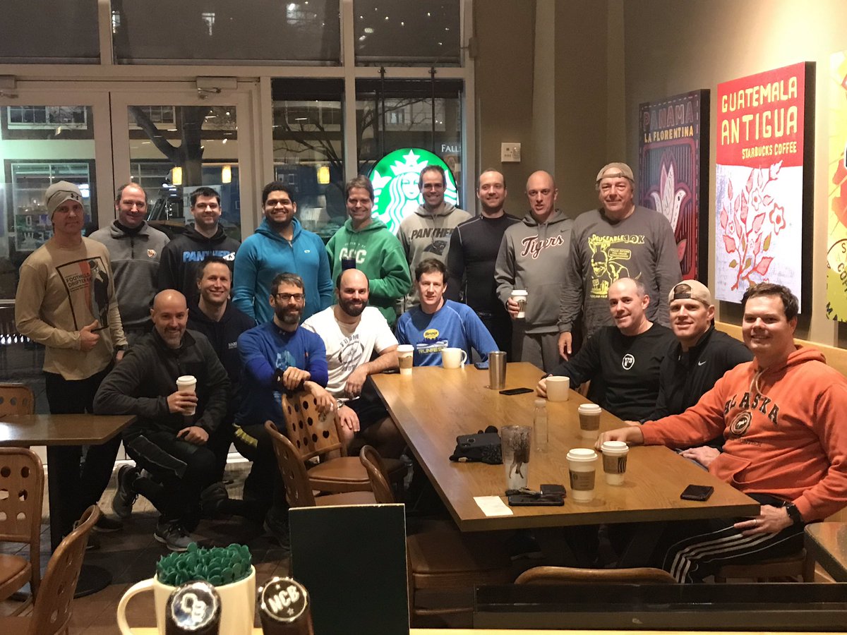F3RainbowDash's tweet photo. Taking over @Starbucks on Main for Crash’s last Q. @CallDowNow, it’s been a good run. https://t.co/na5t01suWQ