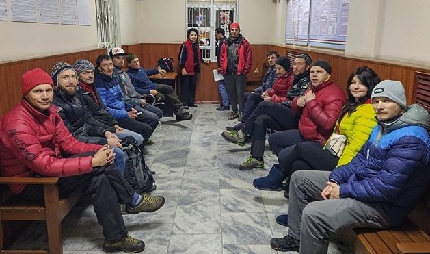 665mk11's tweet image. ПИК КОММУНИЗМА  ЗИМНИЕ ВОСХОЖДЕНИЕ 2020 год
#альпинизм 
Проект "Зимний Снежный барс" - это первое в истории альпинизма зимнее прохождение всех семитысячников СНГ – самых холодных и северных вершин планеты.ПОДРОБНЕЕ stabtur.ru/pik-kommunizma…