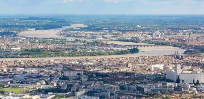 🍷 Pourquoi choisir la Gironde pour organiser son séminaire ? 
✏️ Voici toutes les raisons ici → bit.ly/36N7e1G
#gironde #voyage #work