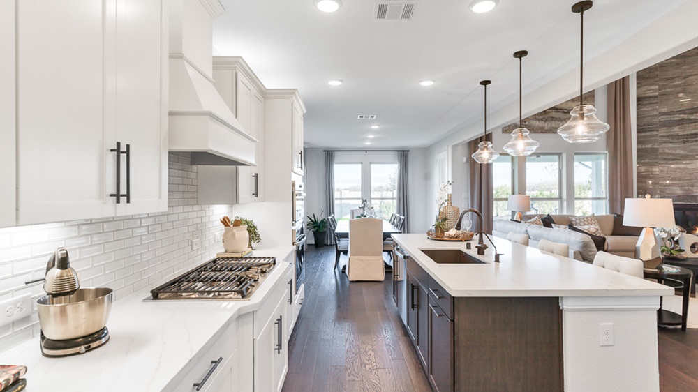 HoustonTM_Homes's tweet photo. We are thrilled to #debut the gorgeous new #ModelHome from our Venture Collection at Morgan's Landing. Visit this brand-new #community in #LaPorteTexas to see this stunning 5-bedroom #home in person: https://t.co/QDCtn0Rpgy #EastHouston #LaPorteTX https://t.co/OhiZS3LecV