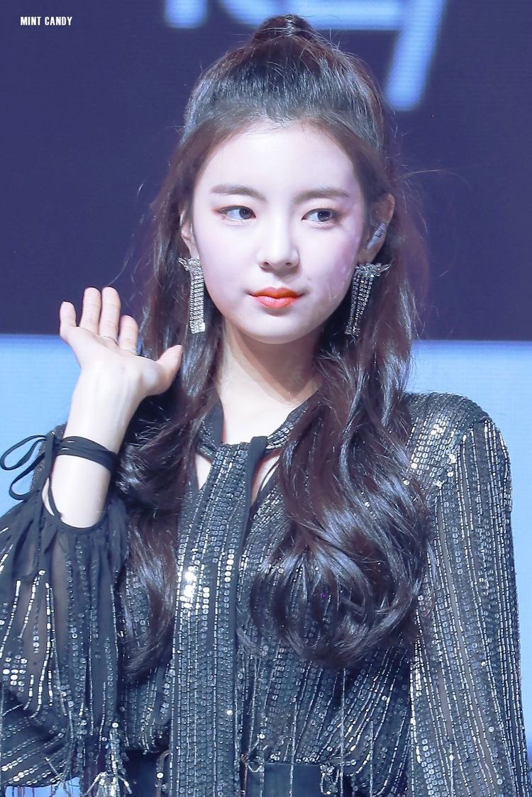 ggzone_'s tweet photo. ↳ lia • itzy |

©️mint candy https://t.co/L8GMwhIunI