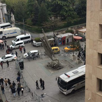 Resmi Twitter'da görüntüle