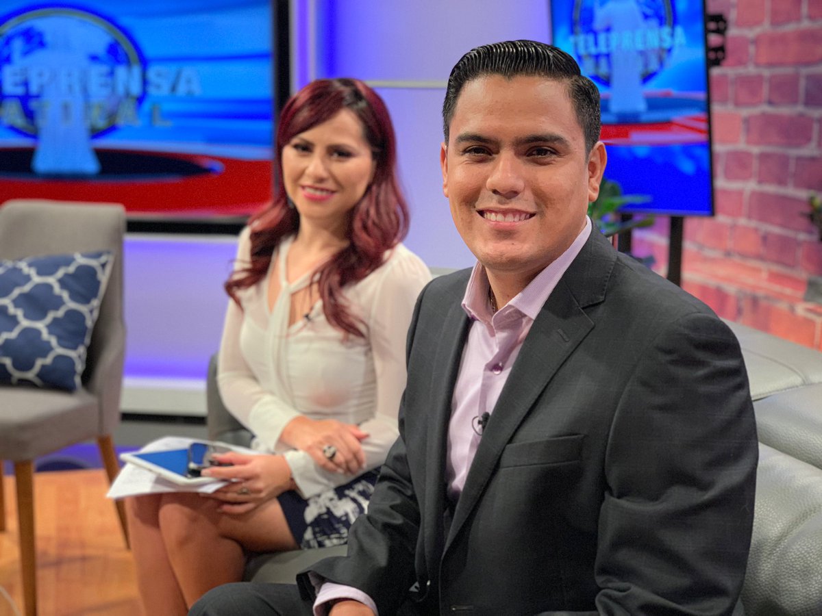 Teleprensa33's tweet photo. #TeleprensaMatinal | Sintonice Teleprensa Matinal de lunes a viernes a partir de ls 5:30 a.m por @canal33tv, #7EnCable en transmisión simultánea por #FacebookLive #Periscope y https://t.co/5lwvDcDj2z. https://t.co/M6okAy6llJ