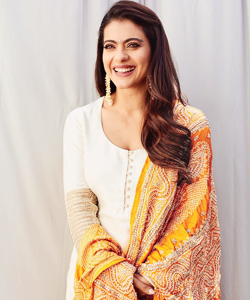 xxKajolFeverxx tweet picture
