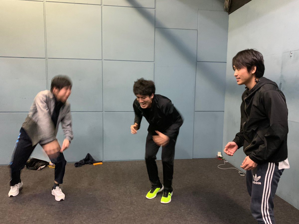p0310814's tweet photo. 今日も稽古でした。
顔が溶けて落ちる��どに。
#KEISO https://t.co/1bk2d5iw9N