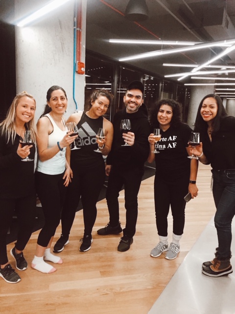 lifestart's tweet image. Vino and Vinyasa anyone? #Morestretchinglessstressing #livelifewell #lifestart #corporatewellness @MichiganPlaza