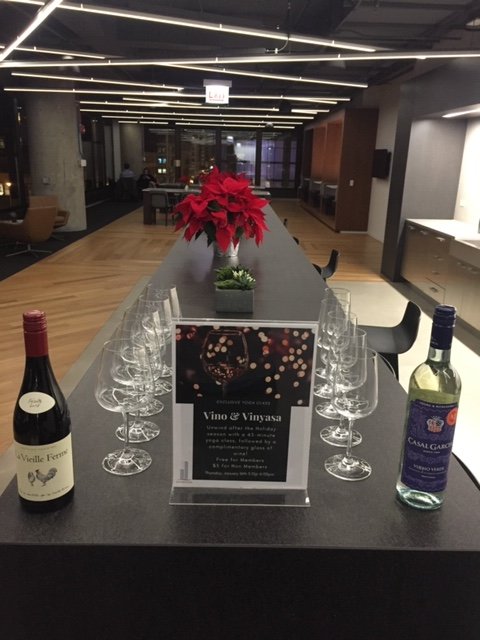 lifestart's tweet image. Vino and Vinyasa anyone? #Morestretchinglessstressing #livelifewell #lifestart #corporatewellness @MichiganPlaza