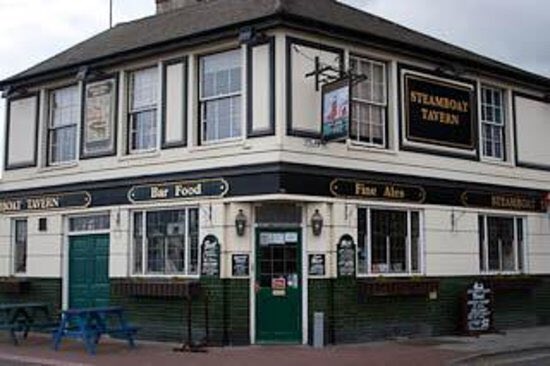 Lots of @IVW_UK coverage on my <a href="/BBCSuffolk/">BBC Suffolk</a> show this week. Tonight at 16-40 we preview two gigs at <a href="/TheHunterClub/">Hunter Club</a> and then at 18-20 my producer this week <a href="/JournoJon/">Jon Wright</a> reports on <a href="/SteamboatTavern/">The Steamboat Tavern</a> who’re hosting punk legends <a href="/thelurkers77/">The Lurkers</a> very soon. #gigs #Suffolk <a href="/ipswichgigs/">Ipswich Gigs</a>