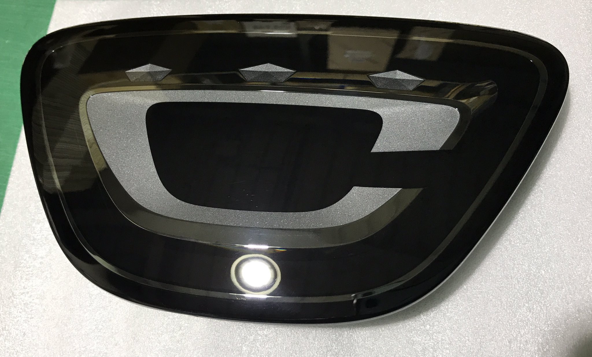 トヨタエンブレム仕様☆カローラスポーツ☆前期・後期☆北米仕様