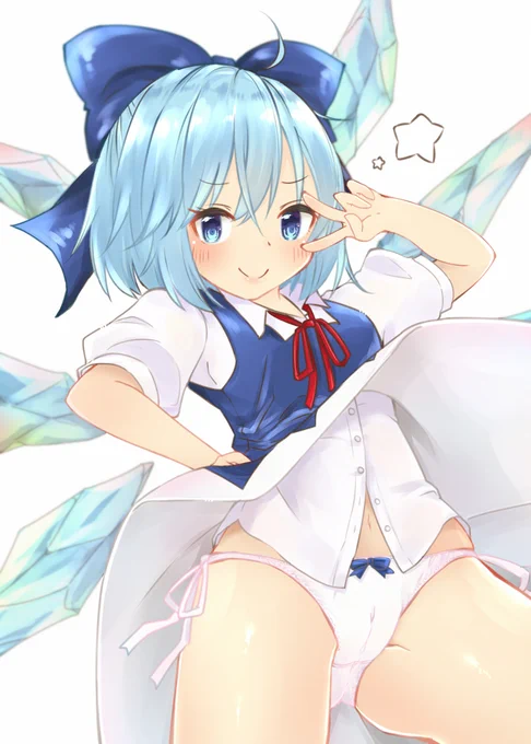 2013年9月→2019年12月
昔描いたチルノと最近描いたチルノです。
#画力変化ビフォーアフター 