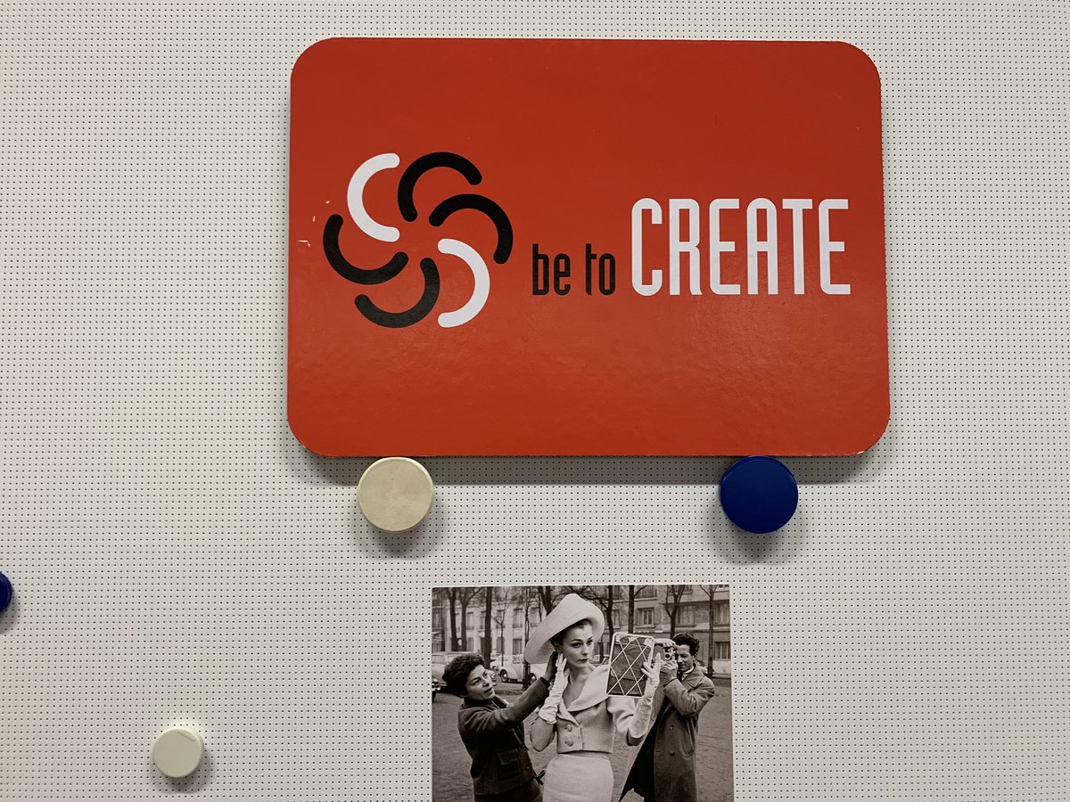 industriemedien's tweet photo. Seit wir unsere Agentur gegründet haben, verändert sich der Wandschmuck in unseren Büros sichtbar. #b2impact #b2impactmarketing #b2bmarketing https://t.co/KZPWCa4enj