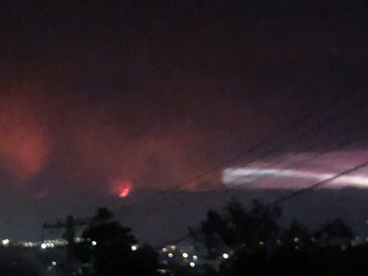 View from Sulwood Dr, Kambah
#CanberraFires