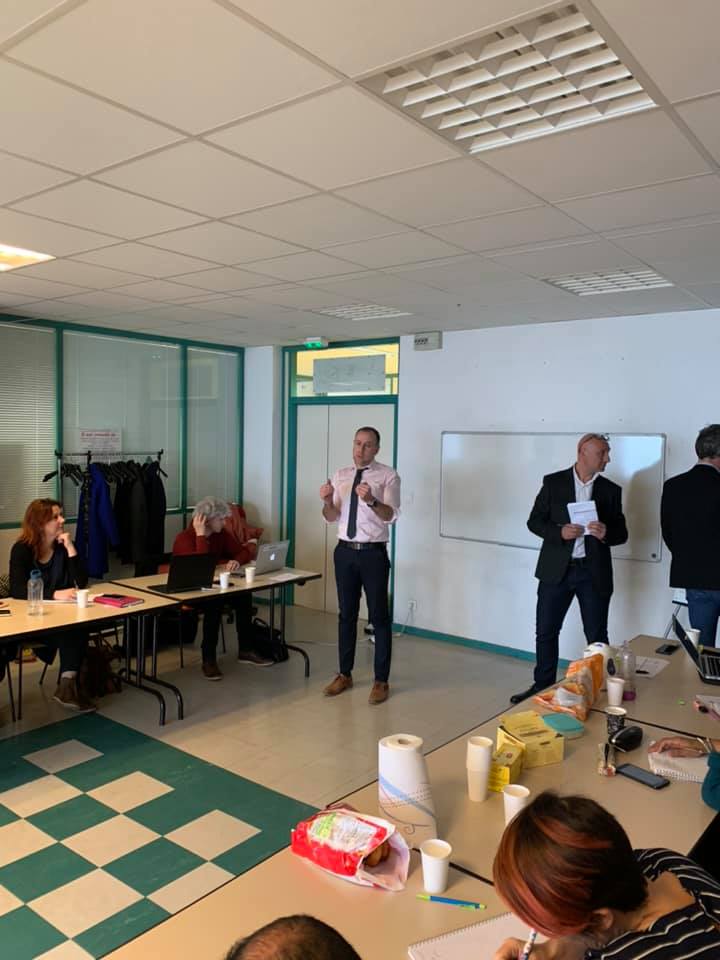 Journee de lancement "Passerelles SIAE-Entreprises" avec une belle mobilisation et des temoins et animateurs motivés et de qualités avec <a href="/FabriceKehayan/">Fabrice Kehayan</a> , <a href="/Arnaudbrezun/">Arnaud Brézun</a>, @KarinePomar, <a href="/RenaudChenon/">Renaud CHENON</a>, <a href="/Coorace_PACA/">COORACE PACA</a> et #vitaair , <a href="/CHANTIERecole/">CHANTIER école</a>, <a href="/lafederationEI/">La fédération des entreprises d'insertion</a> et le <a href="/reseauDEMAIN/">Réseau DEMAIN</a>