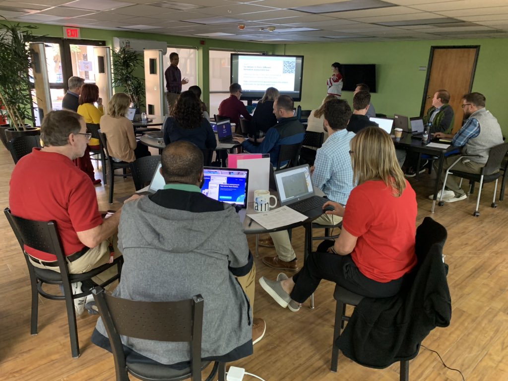 Jonathanpdupont's tweet image. Formative assessment using technology!  #DHAPR1DE @nehelelove @gordon_daniel_p @ErinQTwombly @mathcoachRiyaz