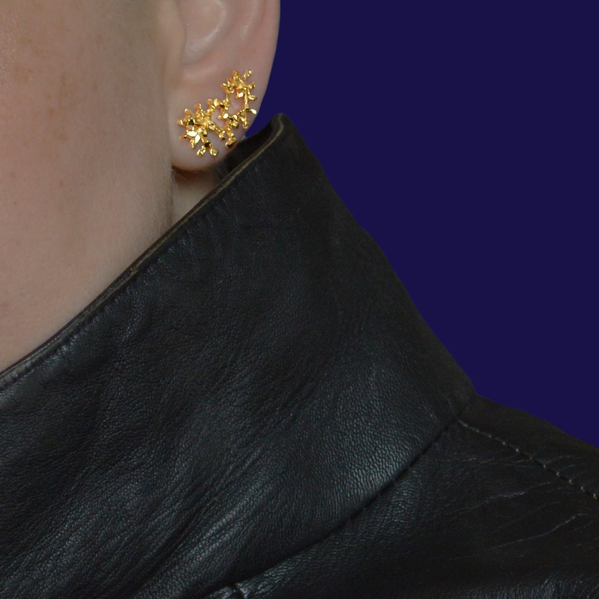 Stardust earrings in gold vermeil annikaburman.com/collections/ga…
#jewellery #jewelry #stardust #gold #earrings #handmade #slowfashion #madeinlondon #design #designer #style #fashion #collection #tuesdayvibes #tuesdaymood #southbank #london #waterloo #soutwark #accessories #details #se1