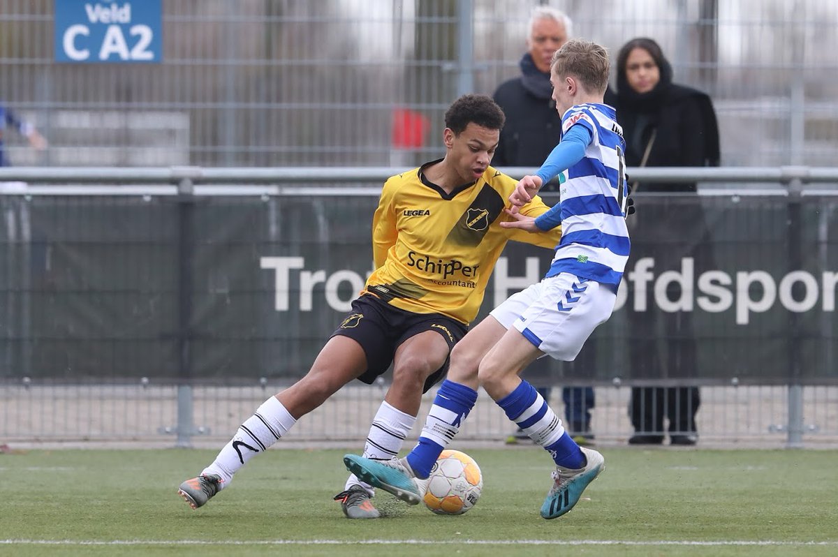 NACnl's tweet image. 🧡 NAC O15-speler Jevon Simons opgeroepen voor Oranje O15

De jongeling neemt met de nationale ploeg deel aan een vierlandentoernooi in Spanje. 

🙌 Veel plezier en succes, Jevon!

ℹnac.nl/nieuws/jevon-s…

#NACpraat