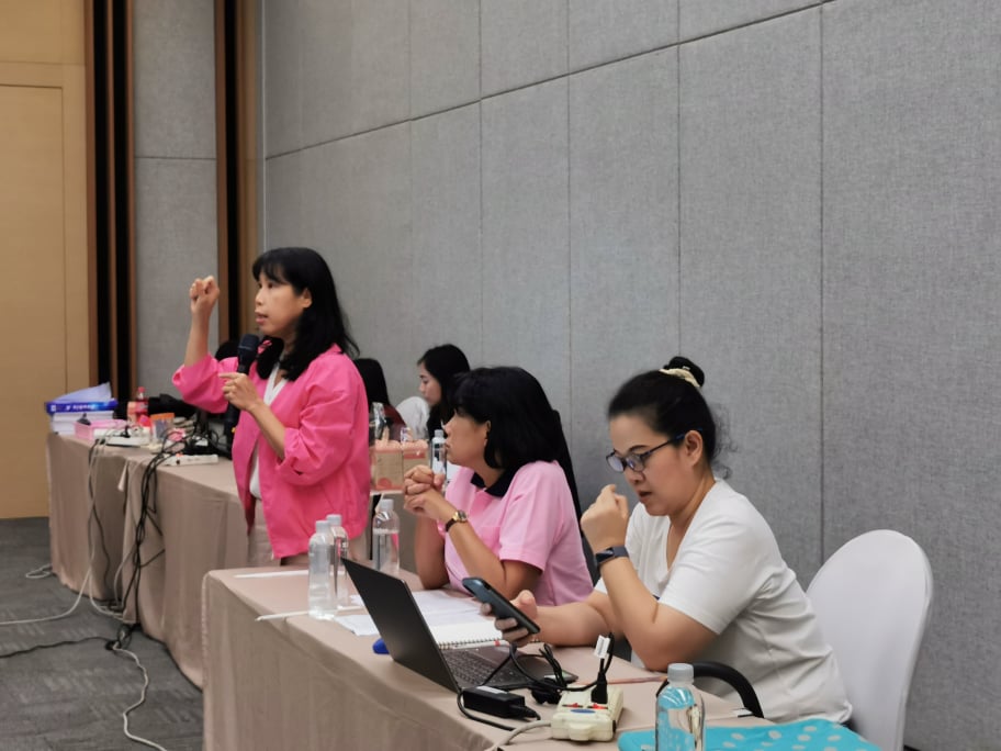 ObecYoung's tweet photo. Discussions to identify activities that children recognize SDGS. #obecyoungleaderforsdgs #Thailand https://t.co/RGZZpirxvU