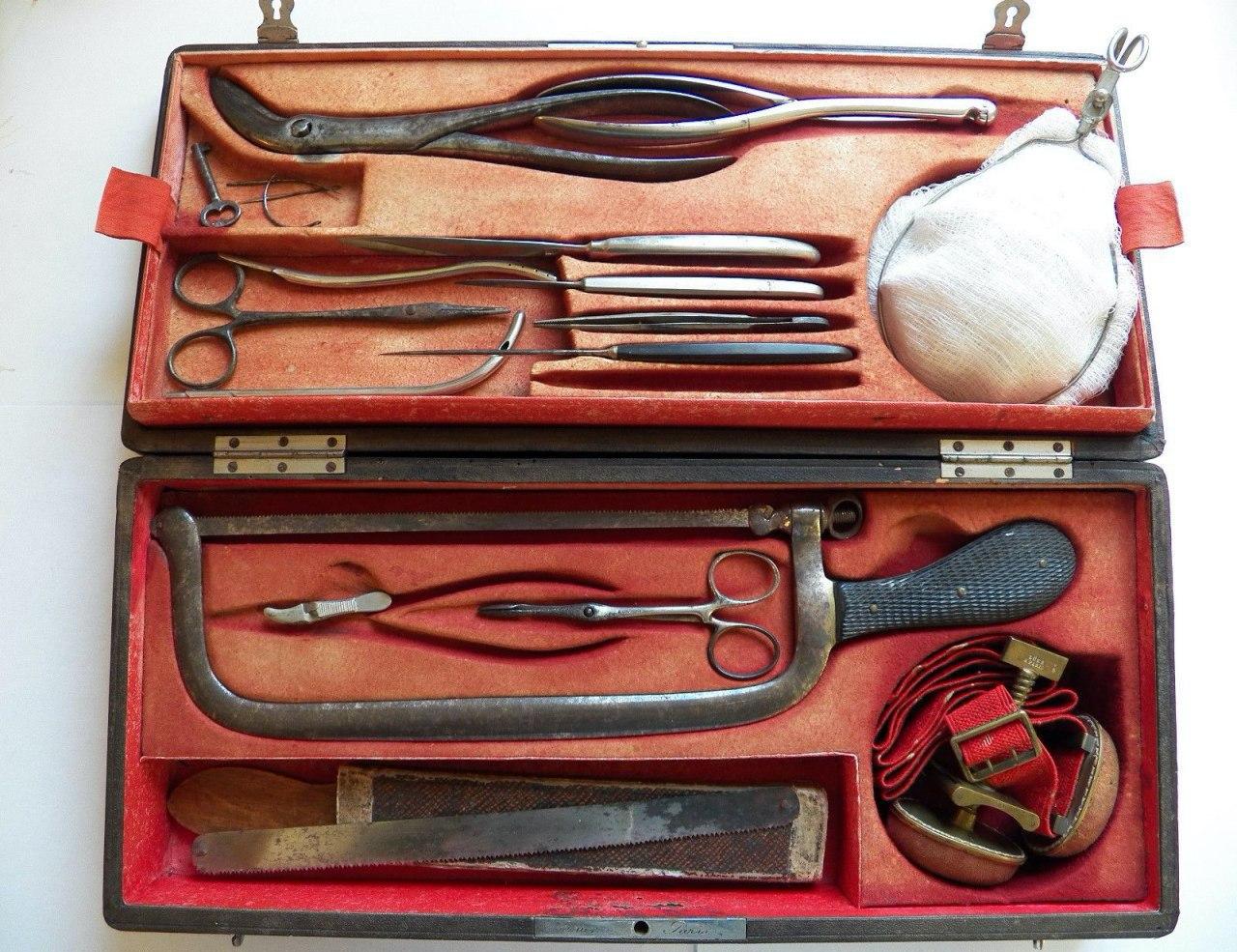 Хирургические инструменты 1718