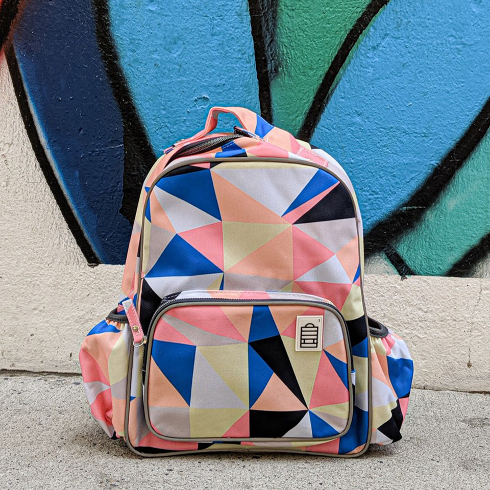 start_small's tweet photo. Founded in 2015 by entrepreneur Alissa Lentz, @HeroBackpacks are designed to inspire confidence with bold patterns and a motivating mission. 🔥💪 See how they embody style and purpose at https://t.co/M0q8usnoSU
⠀⠀⠀⠀⠀
#startthinkingBIG #HEROtribe #HEROnewyork #HERObackpacks https://t.co/08niqvqumg