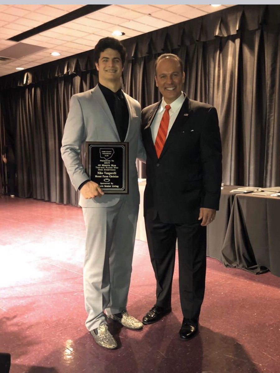 rigovang25's tweet photo. So proud of @niko_vangarelli !! He received the 48 Minute Man Award last night @CobbCoTDClub banquet! Award was given to best two way player in Cobb County!! @mdjonline @MPCAthletics @PrincetonFTBL https://t.co/mqNNdRXP9D