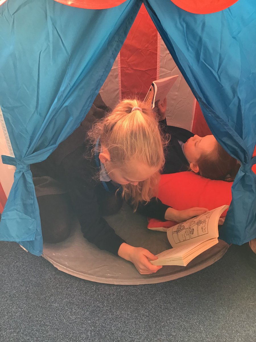 ClassHerons's tweet photo. Herons are enjoying their new reading resources. https://t.co/YN9CObK5Hu