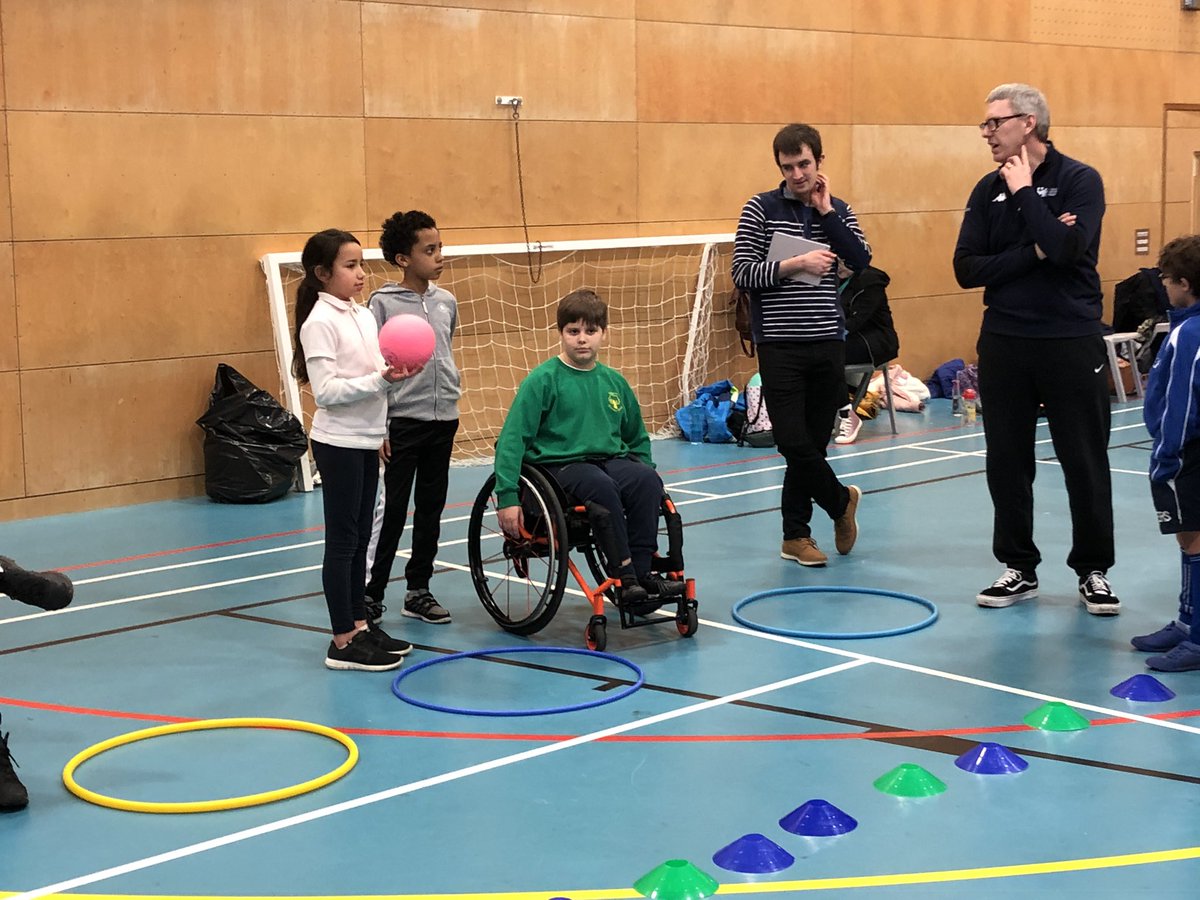 SloughSSN's tweet photo. What a brilliant day with our inspirational athletes @kategrey25 @ianrose_judo Slough and South Bucks Primary students receiving @YouthSportTrust Active 30 30 leadership training. Great to team up with @SSPSouthBucks as always! #ystleadschools #active3030 #inclusion2020 https://t.co/uZCFBVH1j6