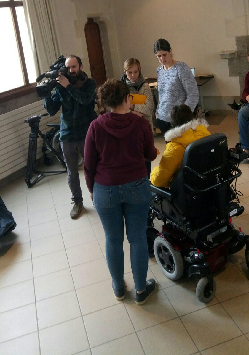 FraudetB's tweet image. SIMADAPT1-poursuite des expé au @HelierPole  pour tester le simulateur de @INSA_Rennes et joli bonus aujourd&apos;hui : une sympathique équipe de tournage de @France5tv pour un reportage a destination du @magazinesante . Plus de news dans qq jours !#ADAPTproject @GroupeESIGELEC